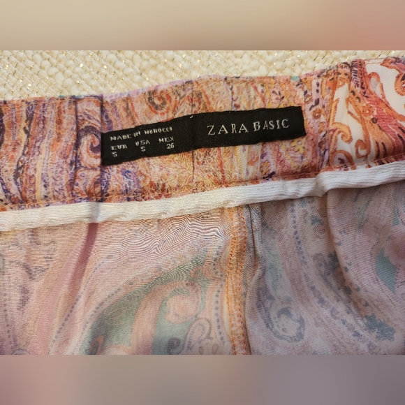 🍉3/$20 New Zara Basic Silky feel Paisley Shorts - Picture 4 of 6